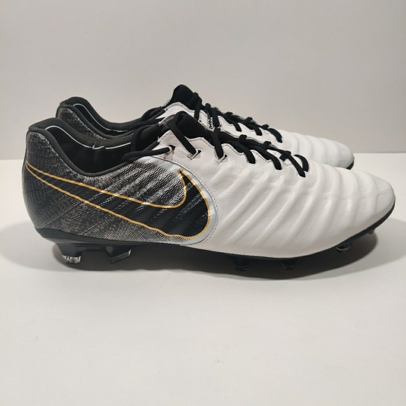 Nike Tiempo Legend 7 Elite FG Soccer Cleats - Picture 5 of 8